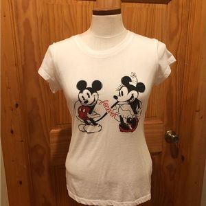 Disney T-Shirt…Mickey Loves Minnie - Size L